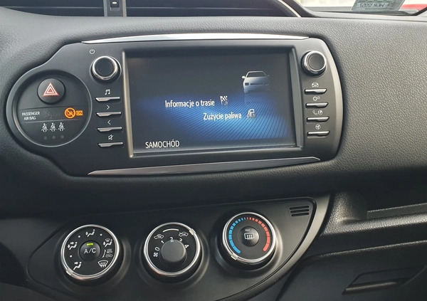 Toyota Yaris cena 49900 przebieg: 82103, rok produkcji 2017 z Warszawa małe 529
